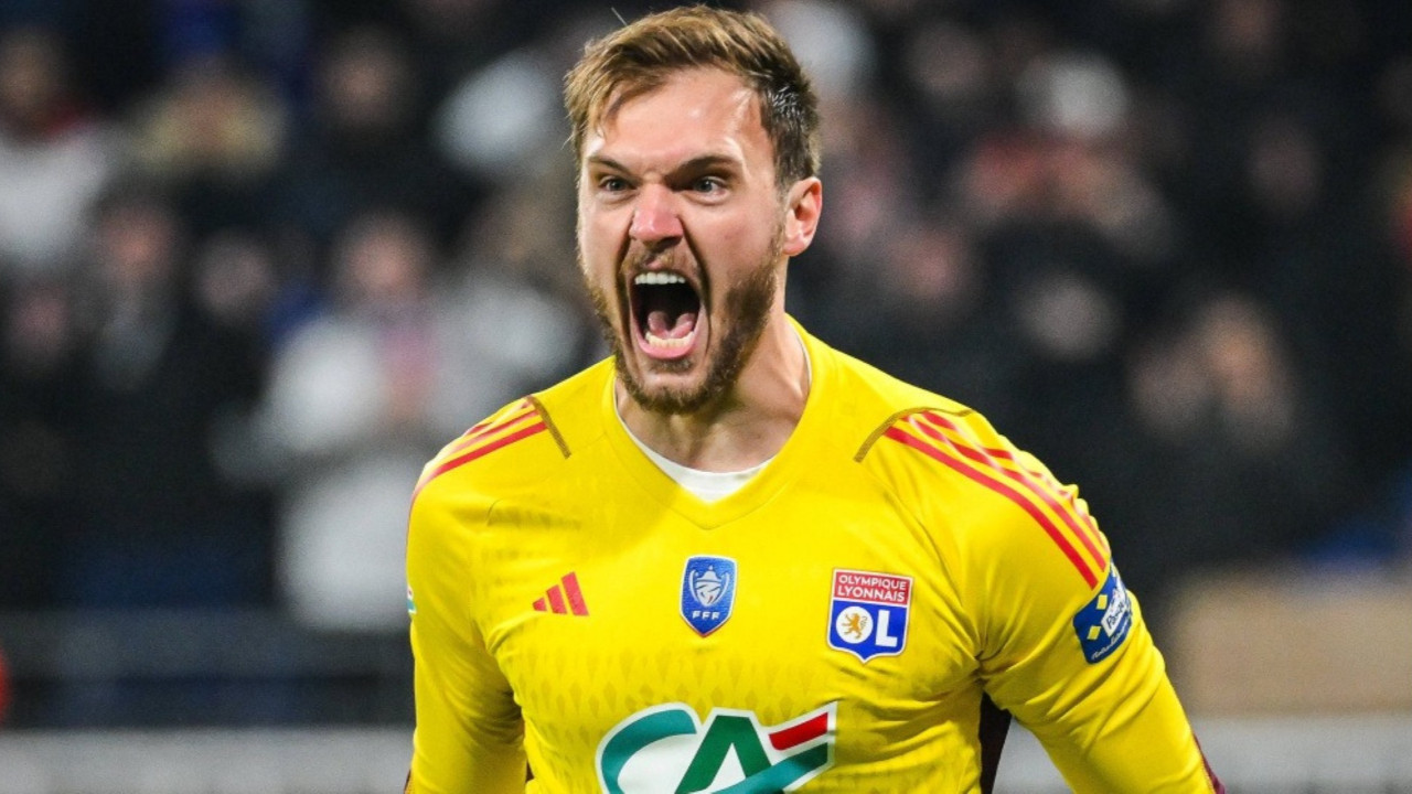 Galatasaray’ın kaleci transferine Fenerbahçe engeli: Mourinho dengeleri değiştirdi