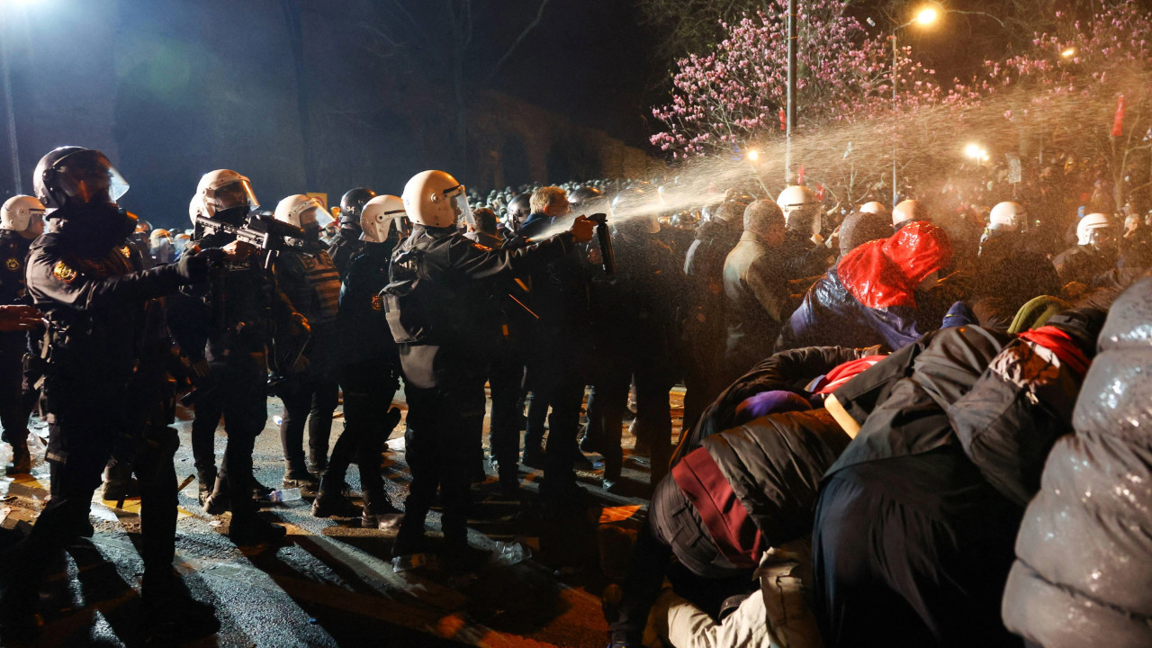 Hakimlerin 301 tutuklu öğrenci için veremediği kararı yapay zeka verdi