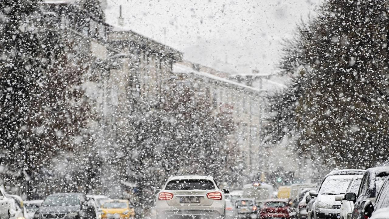 Meteoroloji uzmanı tarih verdi: Ankara'ya yağacak kar kışın bile görülmedi