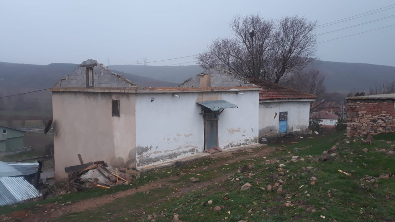 Gümüşhane'de fırtına bilançosu