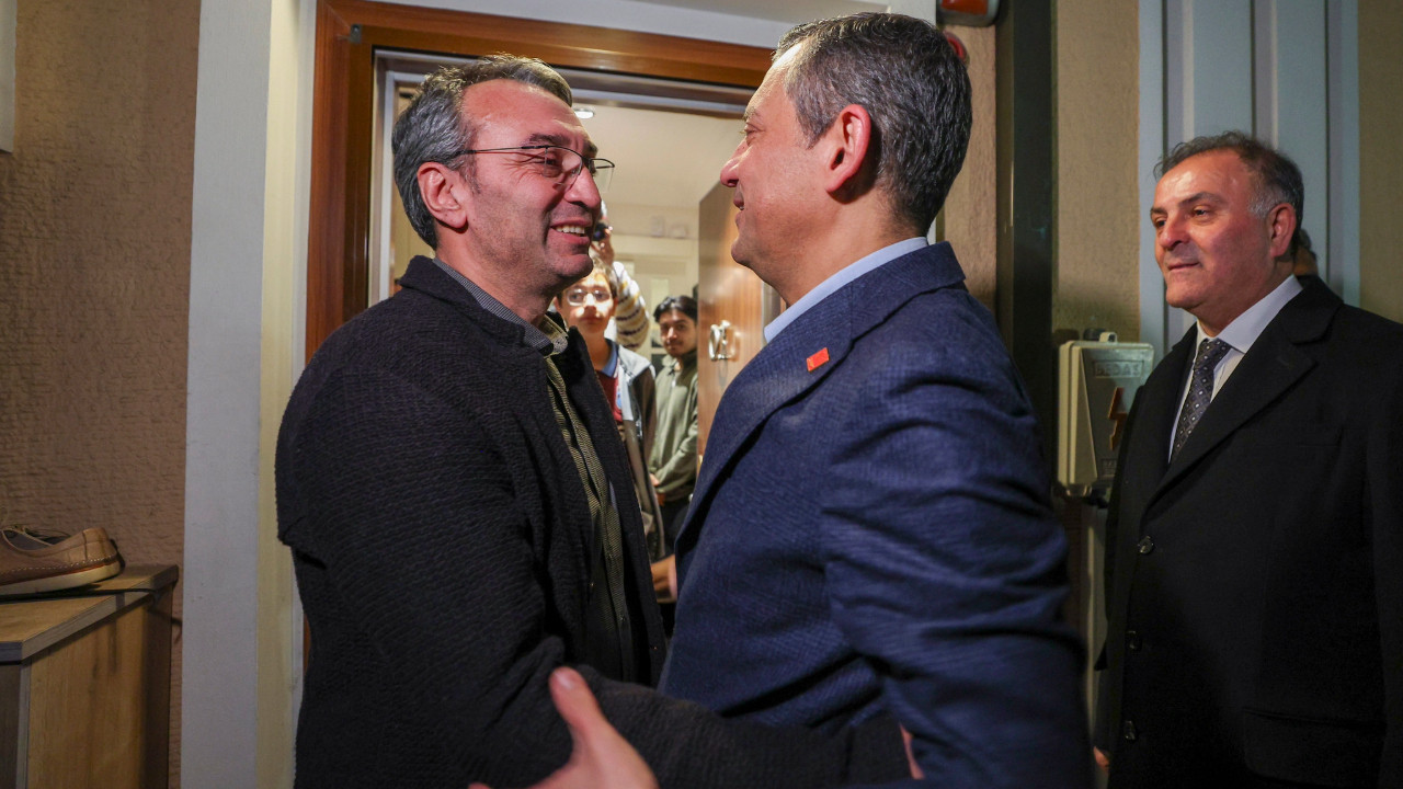 Özgür Özel, Mahir Polat'ı ziyaret etti