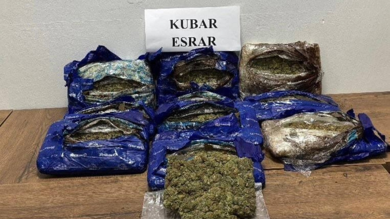 7 kilo esrarla otobüse binmiş