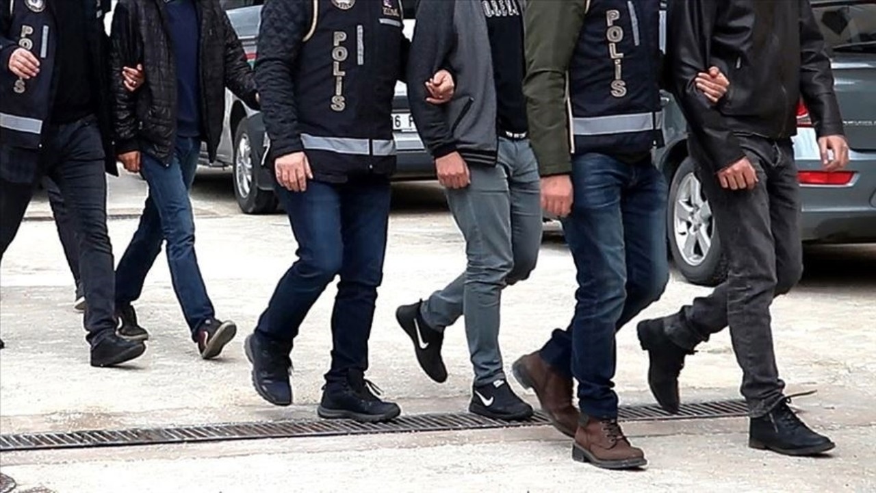 Antalya'da tefeci operasyonu: 10 gözaltı