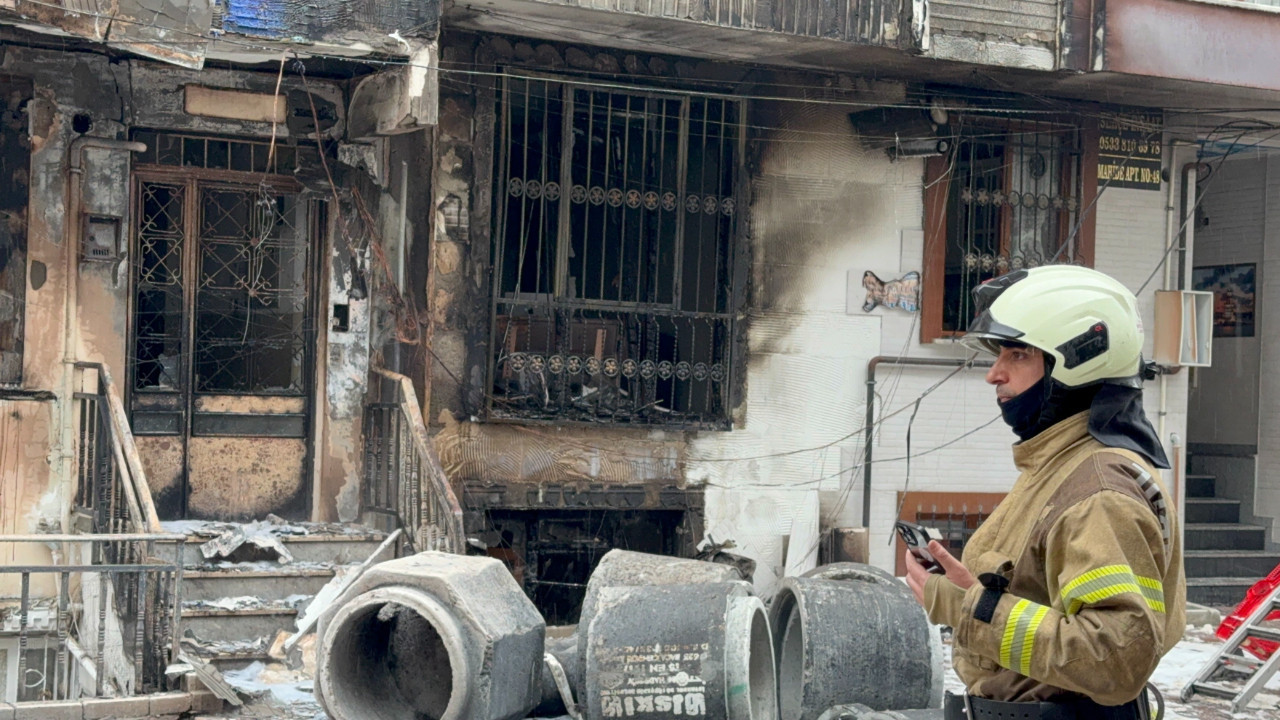 Esenyurt'ta faciadan dönüldü: 2 işçi hastaneye kaldırıldı