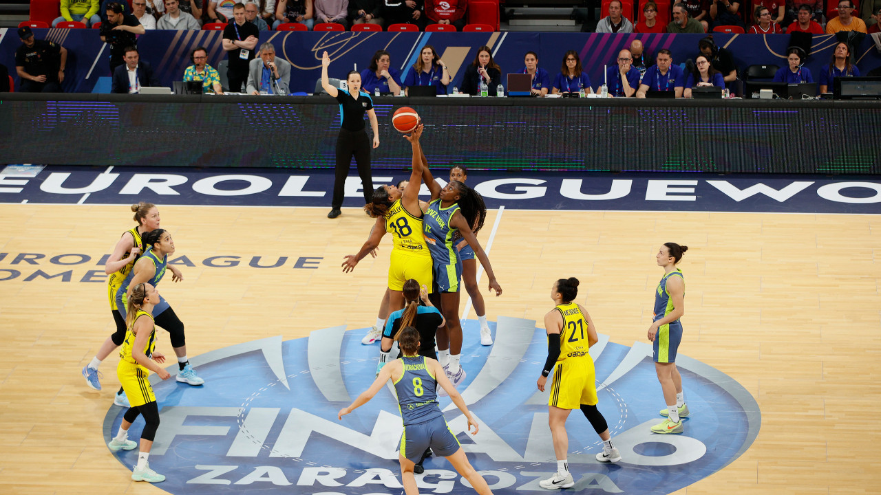 Fenerbahçe Opet, üçüncülük için Valencia ile boy ölçüşecek