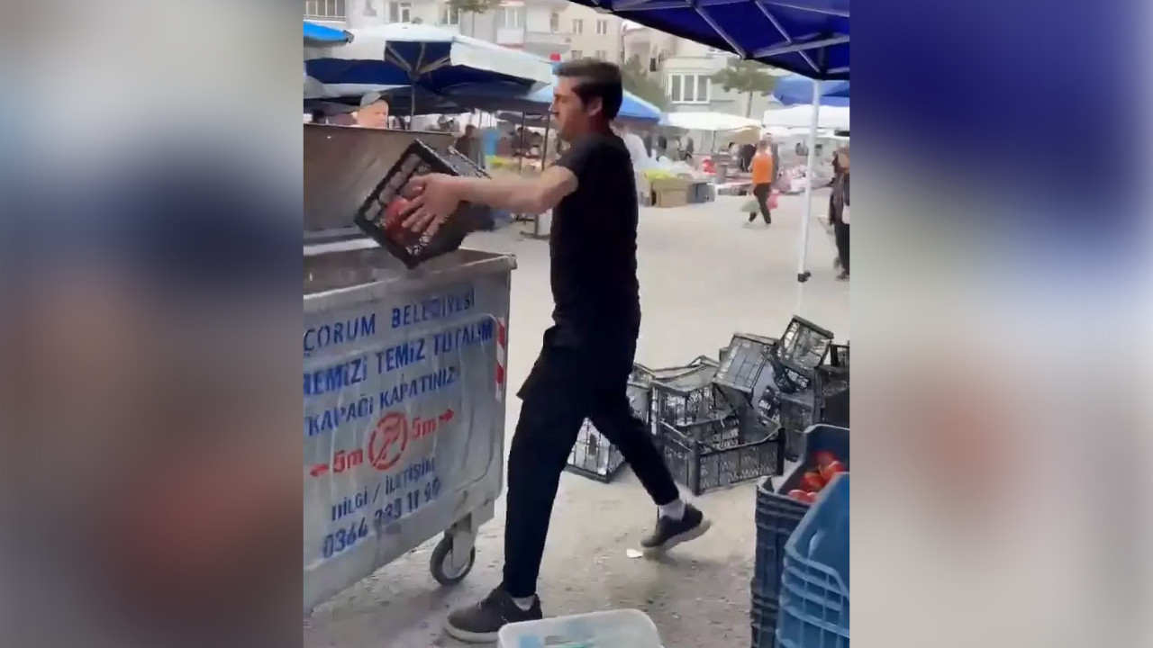 Ürünleri çöpe döken iki pazarcının yer tahsisi iptal edildi