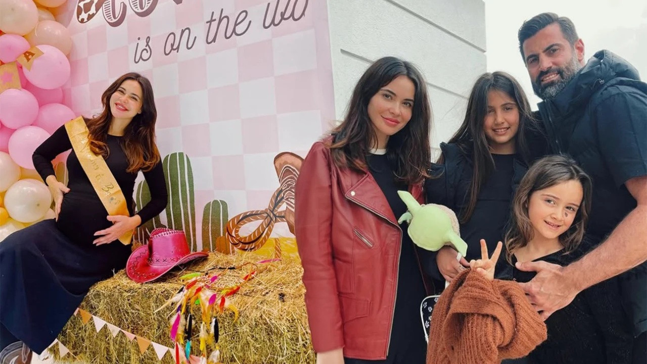 Zeynep Sever Demirel kızlarının isimlerinin 'Y' harfiyle başlama nedenini açıkladı