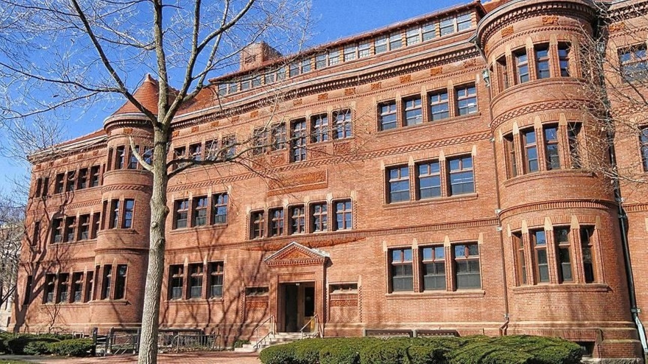 Harvard, Trump’a direniyor: Talepler kabul edilmeyecek