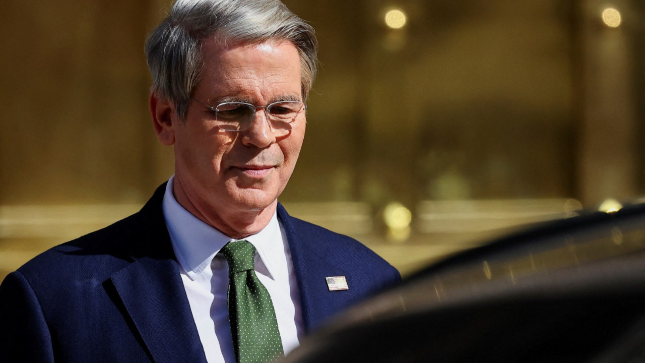 ABD Hazine Bakanı: IMF Venezuela üzerinde çalışıyor