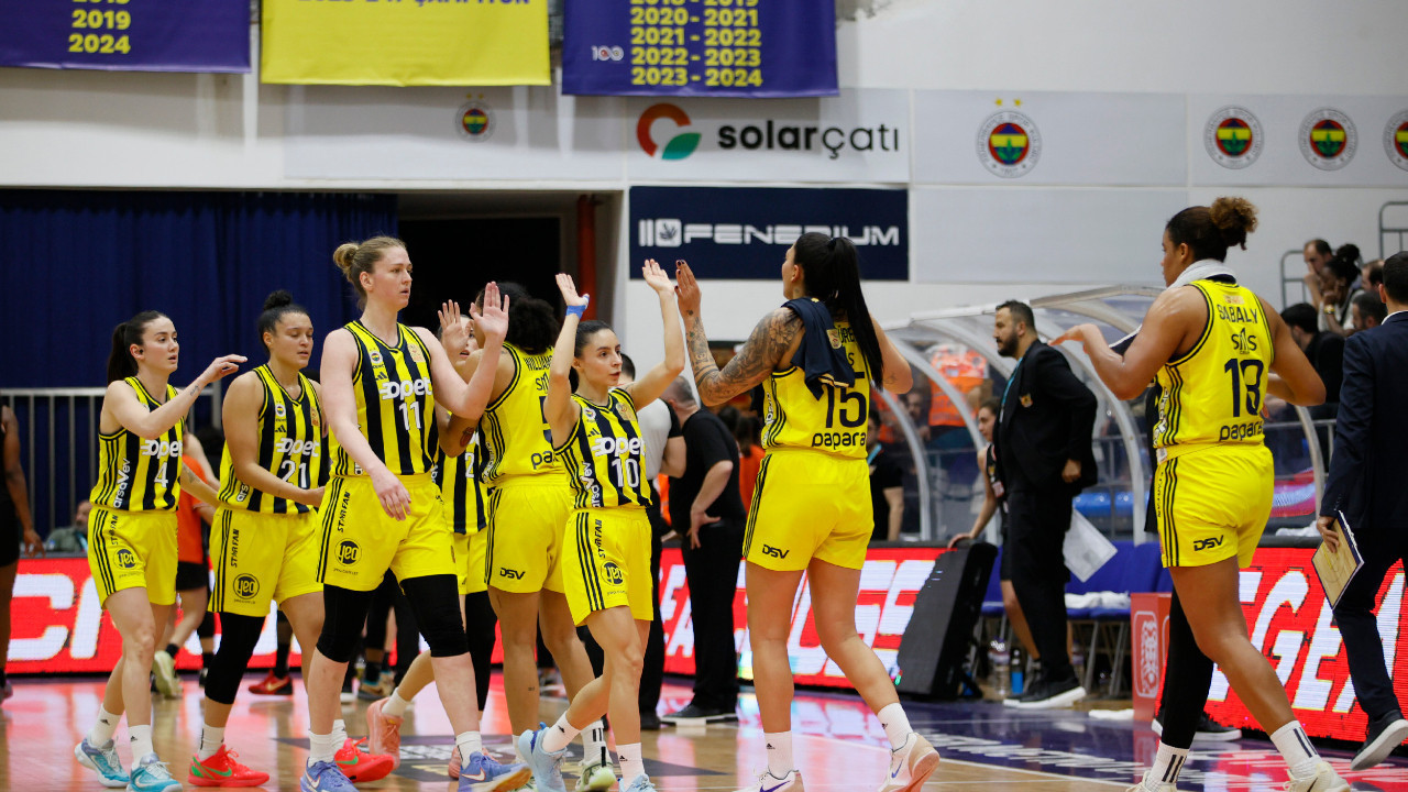 Fenerbahçe Opet, ÇBK Mersin'i yenerek seride öne geçti