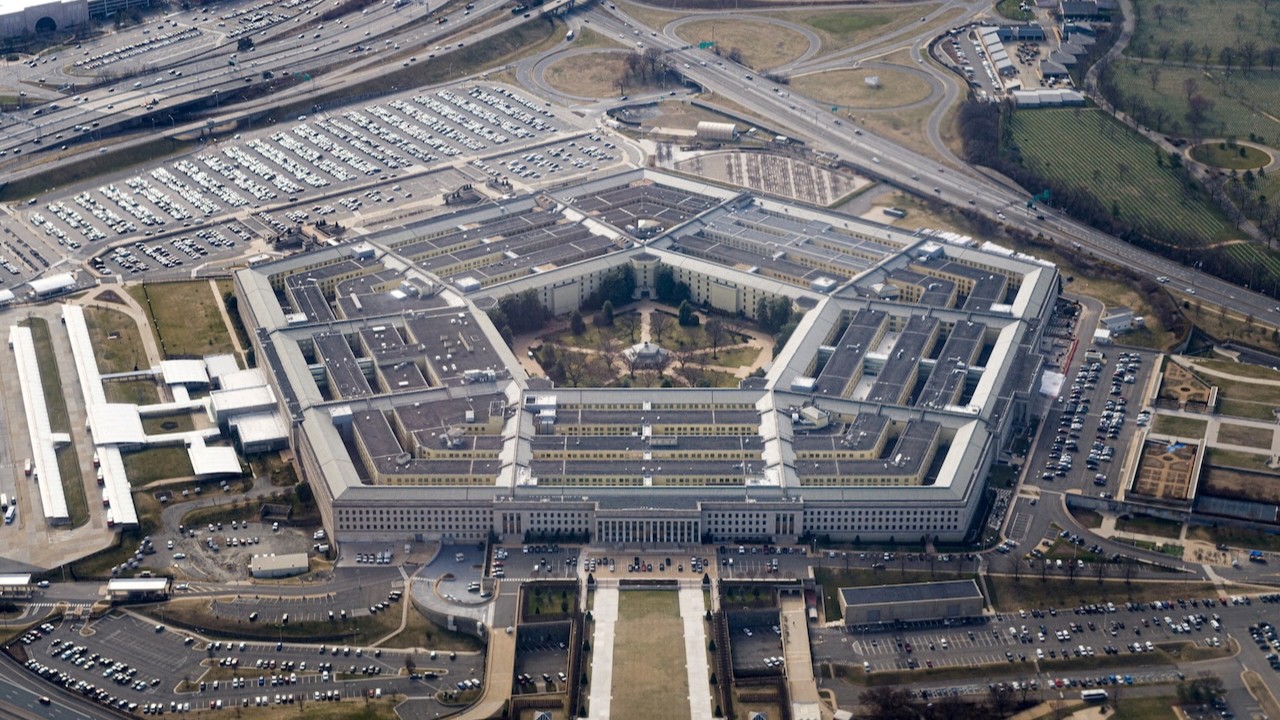 Pentagon'da sızıntı skandalı: İdari izne çıkarıldı