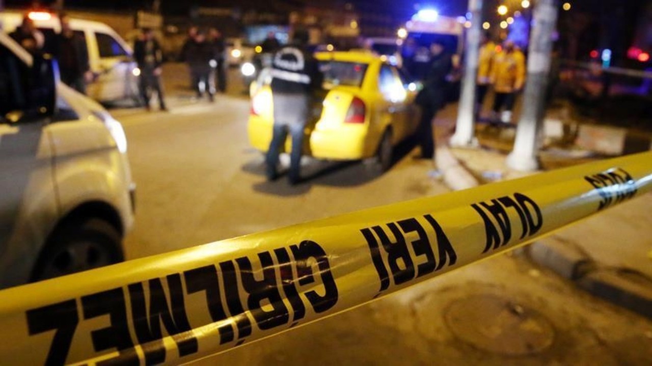 Sokak ortasında vahşet: Arabasından indirip yaktılar