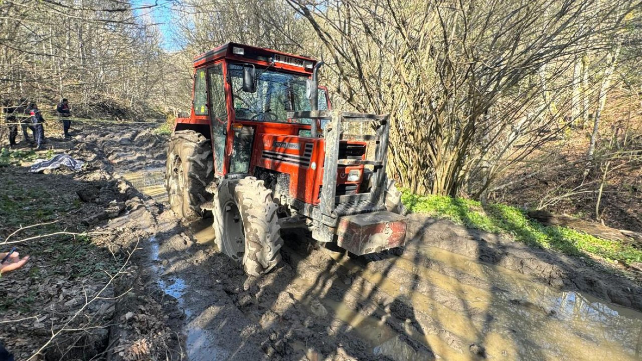 Traktörden düşen işçi hayatını kaybetti