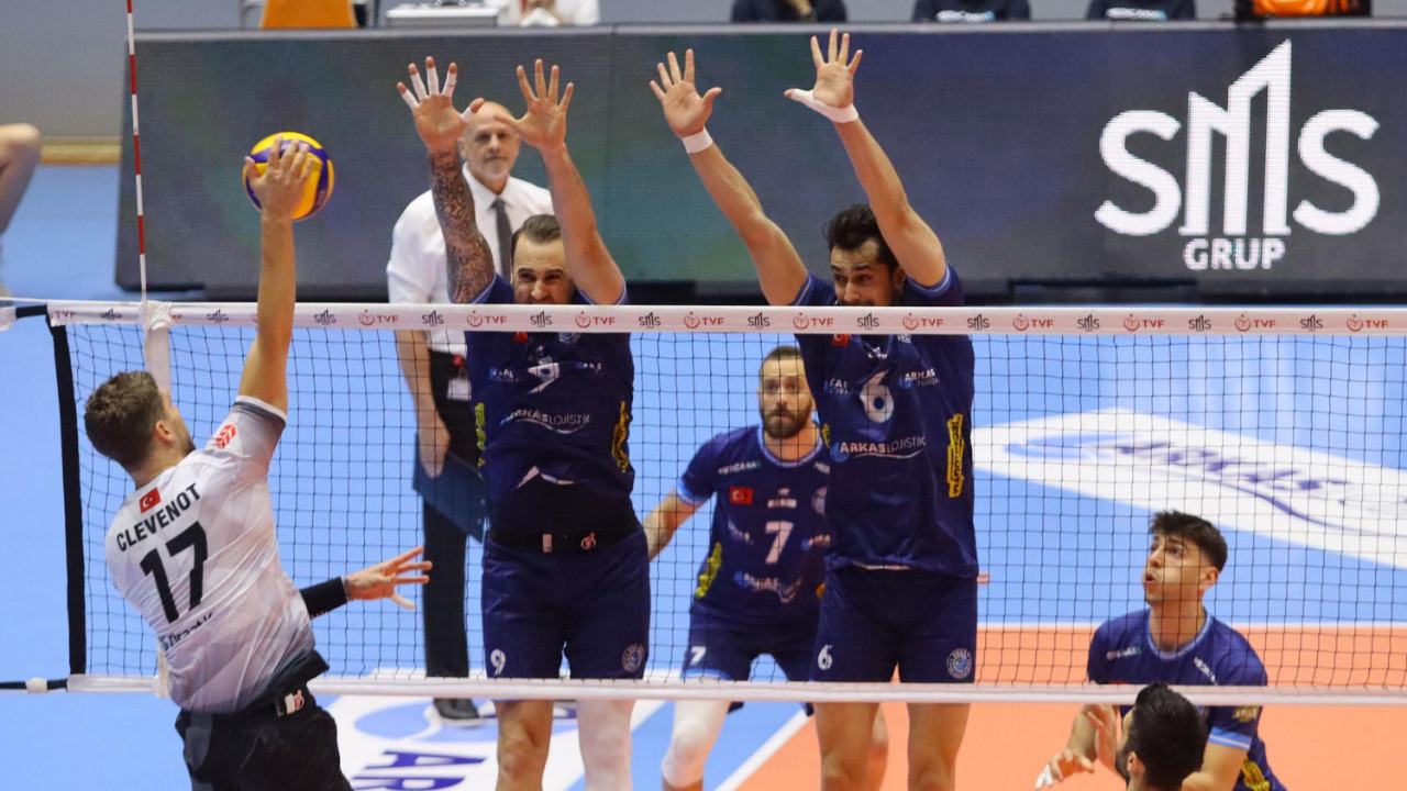 Ziraat Bankkart, Efeler Ligi'nde finale yükseldi