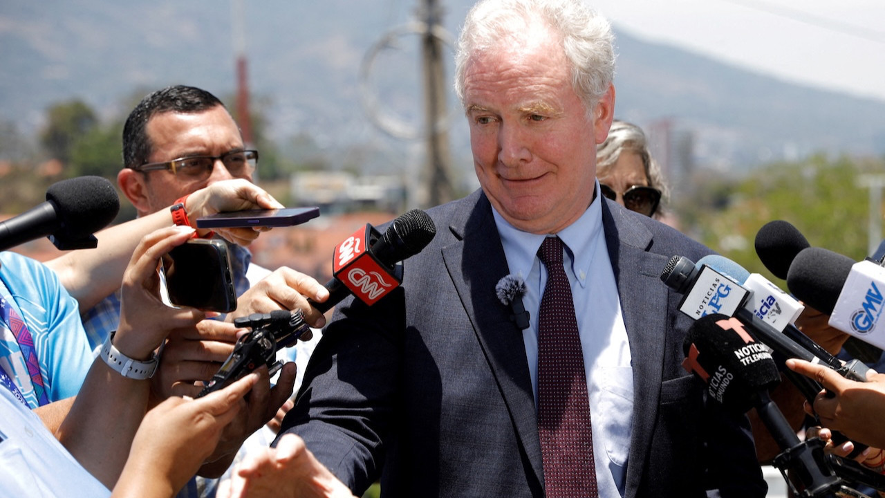 El Salvador, ABD'li senatöre izin vermedi