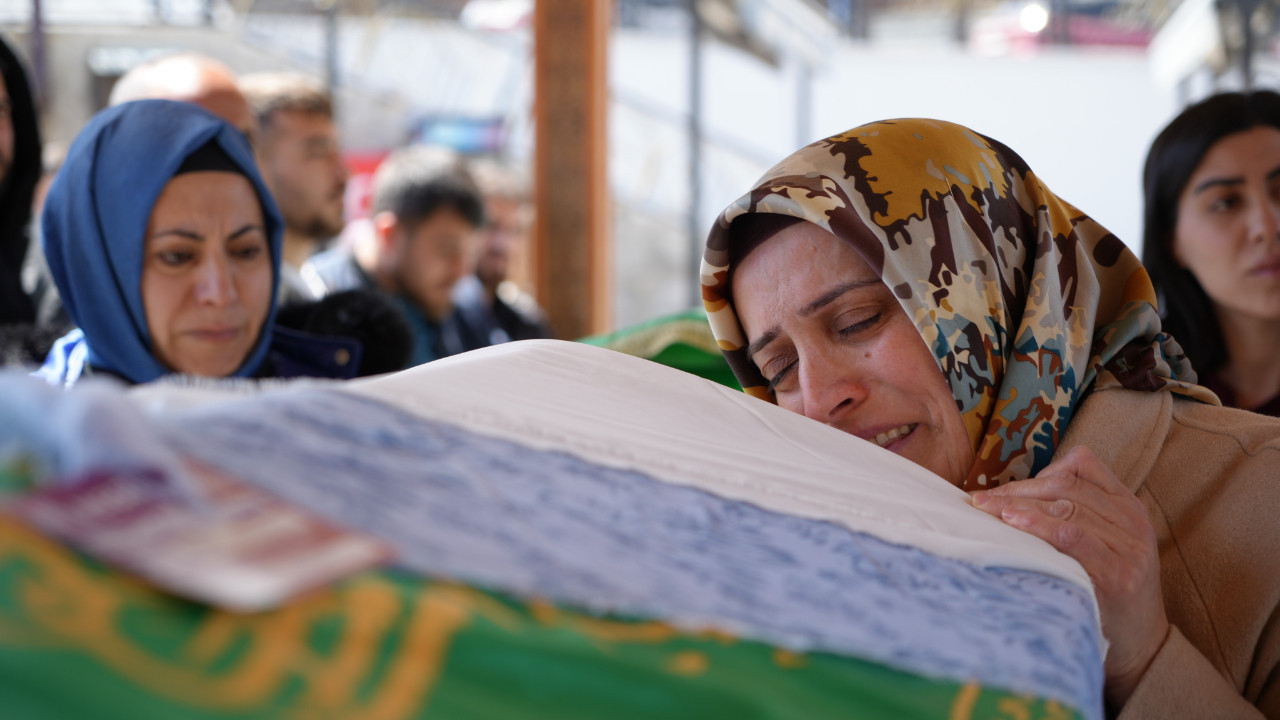 Bir annenin feryadı: Benim çocuğumun hakkını savunun, hakkını alın