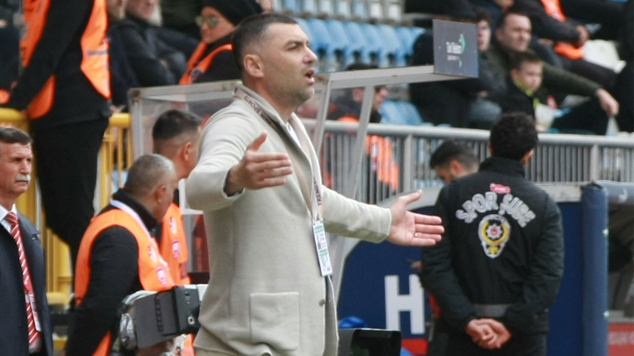 Taraftarın 'Fenerbahçe' sorusuna çok kızmıştı: Burak Yılmaz'dan '2011' hatırlatmalı cevap