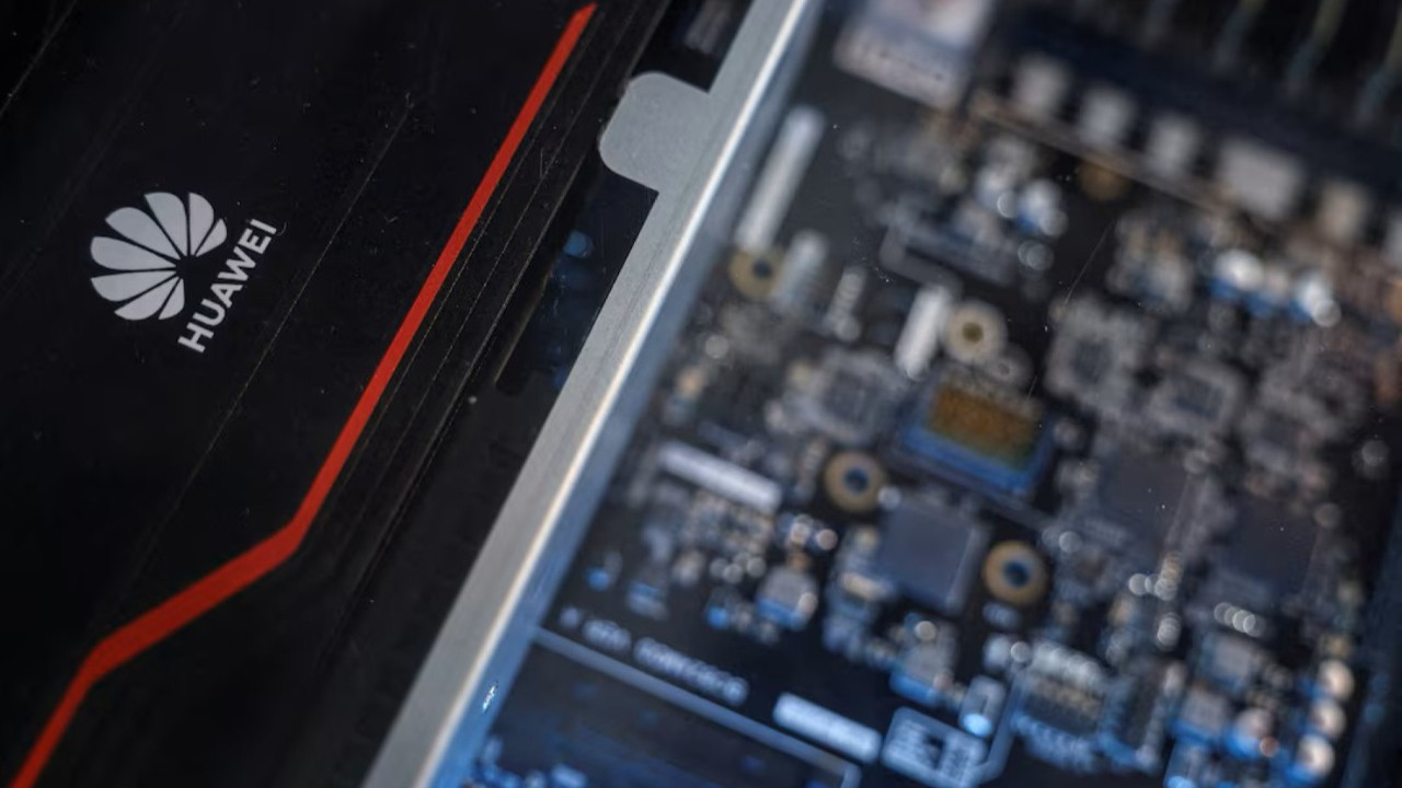 Çinli Huawei'den yapay zeka çipi hamlesi