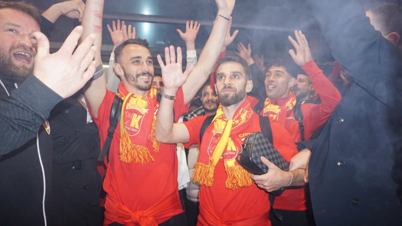 Kayserispor’a şampiyon gibi karşılama