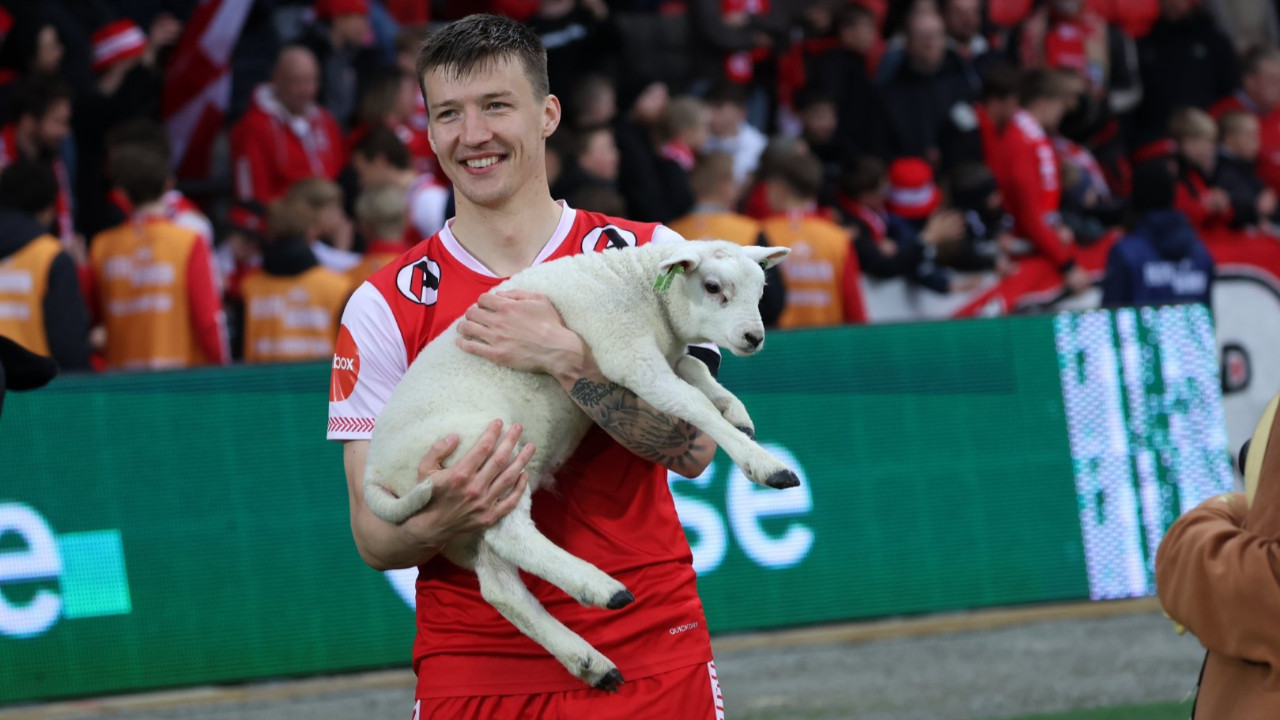 22 yıl sonra galibiyeti getirdi: Ödülü kuzu oldu