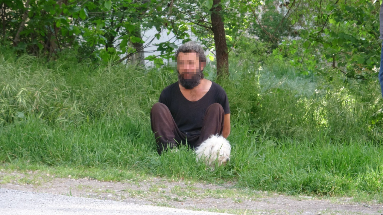 Balıkesir'deki çöp evden ceset çıktı