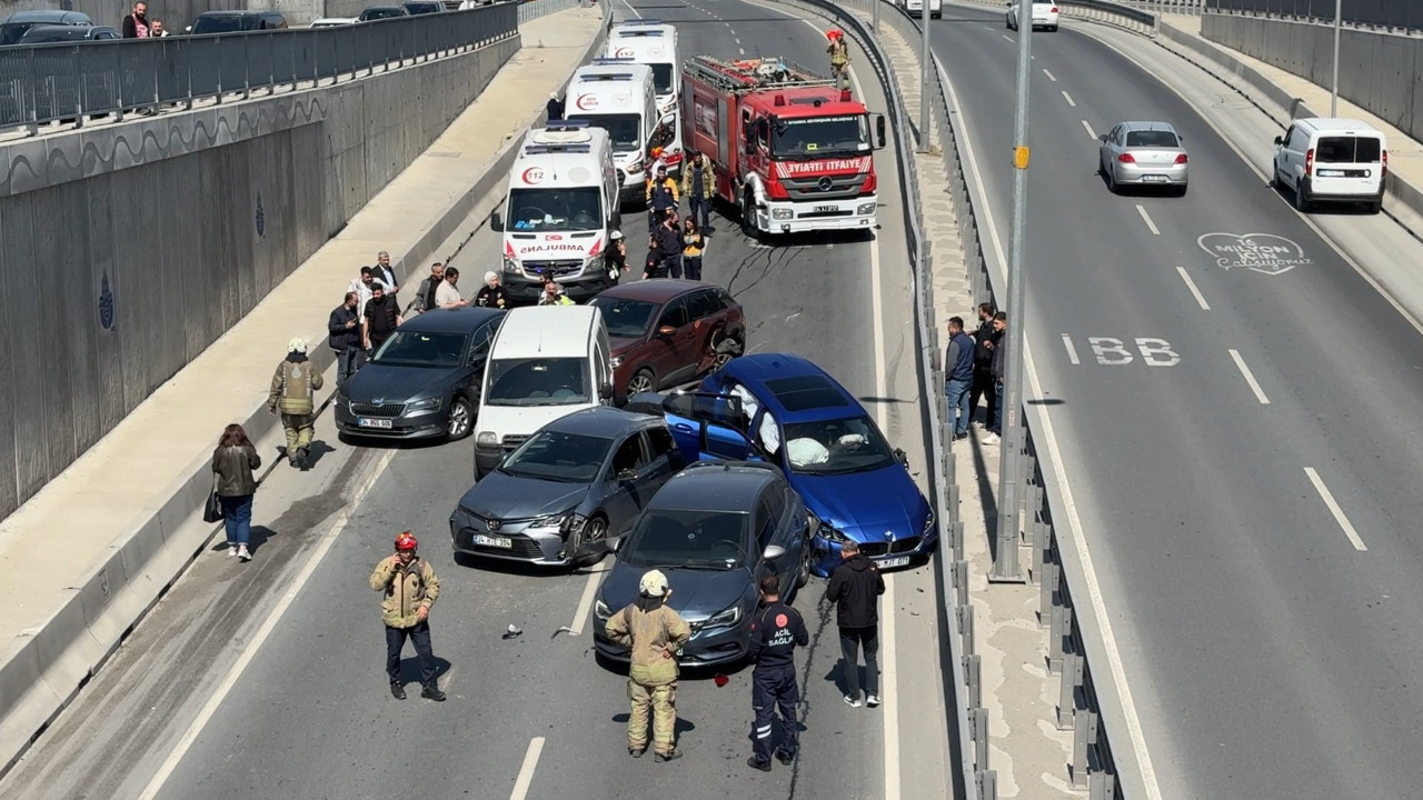 Beylikdüzü'nde zincirleme kaza