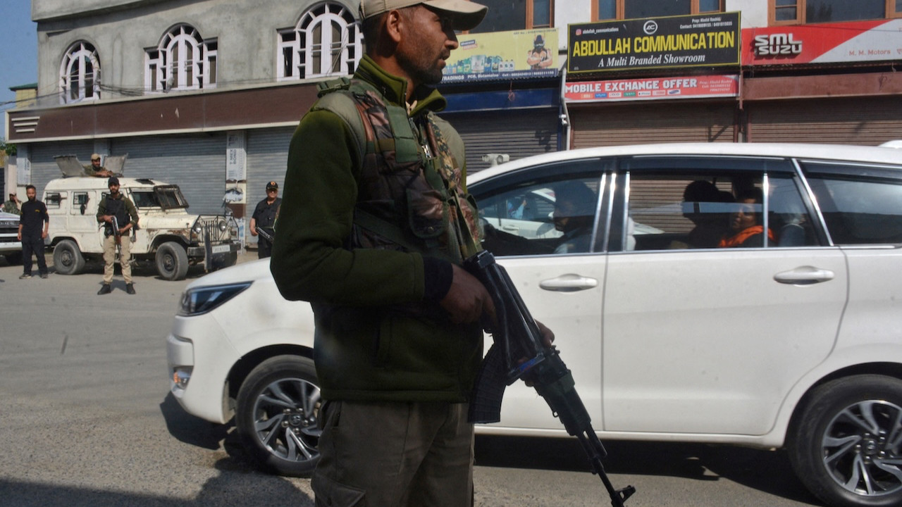 Hindistan'da turistlere saldırı: Onlarca ölü ve yaralı var