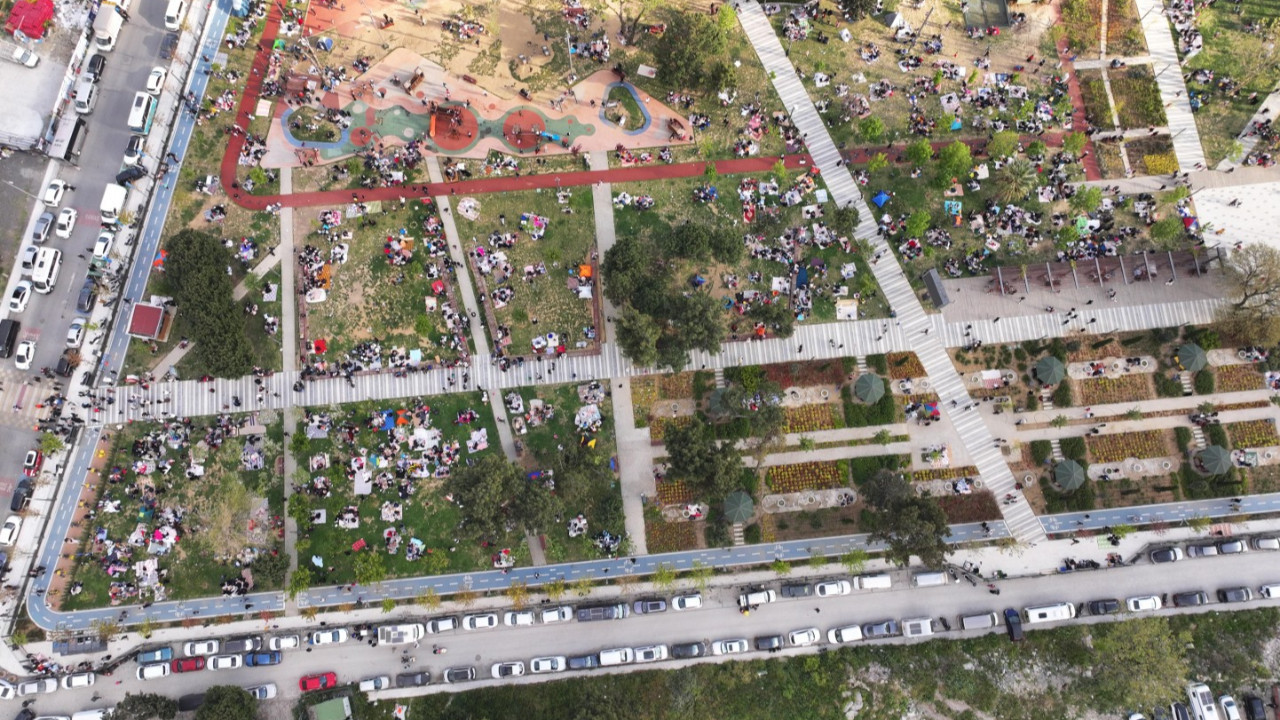 Bakanlardan deprem bilançosu