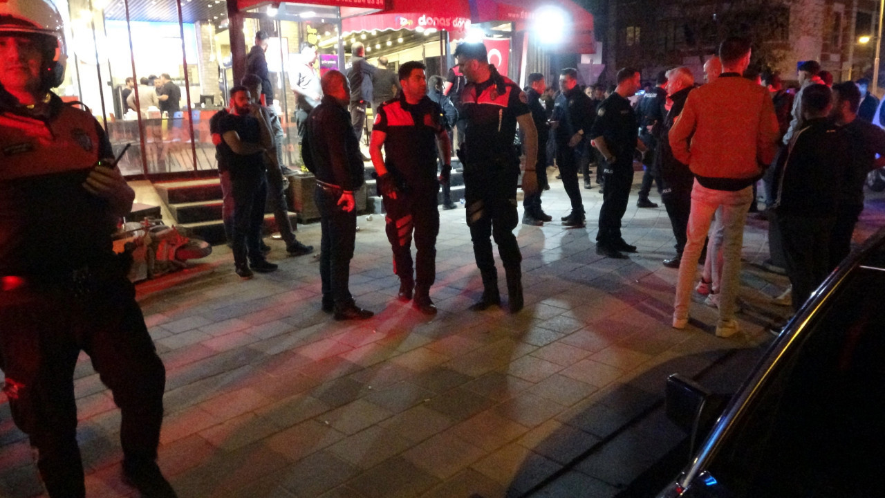 Dürümcüde bıçaklı kavga