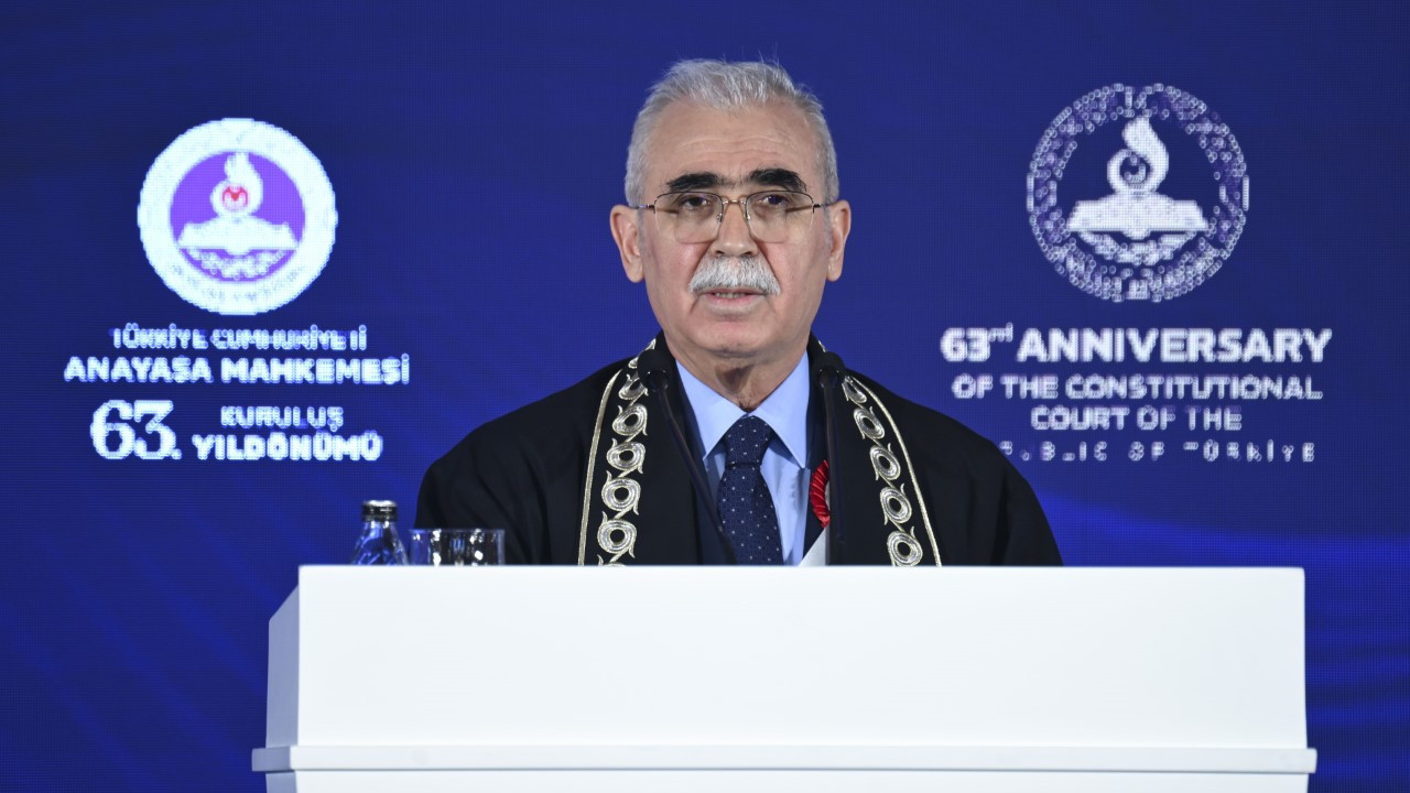 AYM Başkanı’ndan ‘bağımsız ve tarafsız hakim’ vurgusu