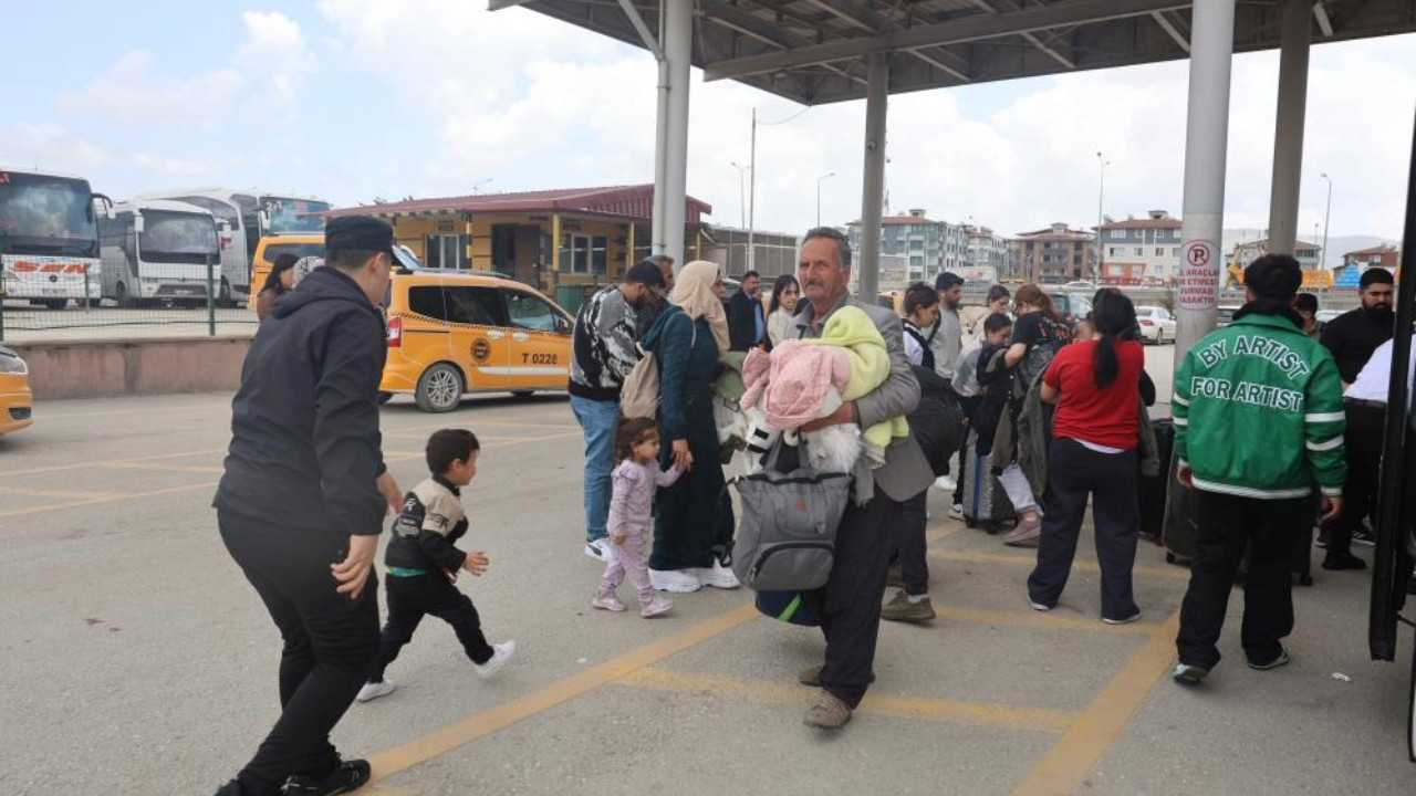 Deprem seferi: Hatay'dan İstanbul'a, İstanbul'dan Hatay'a