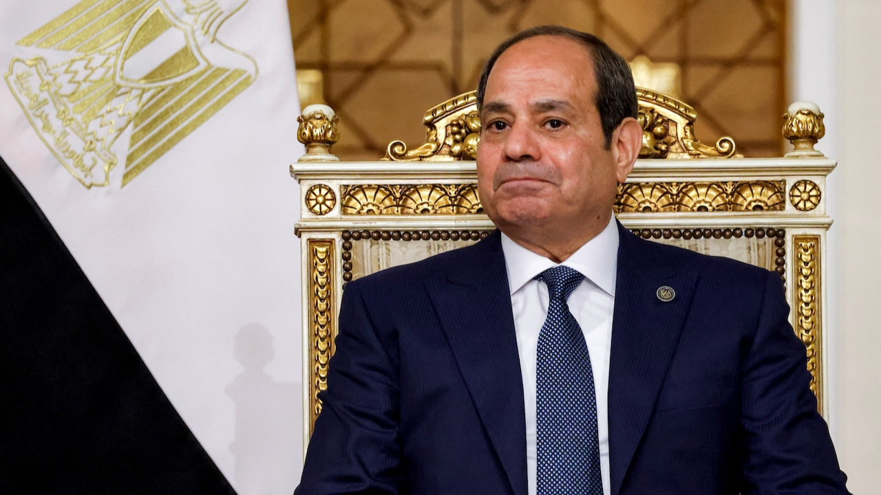 Sisi'den Trump'a barış çağrısı