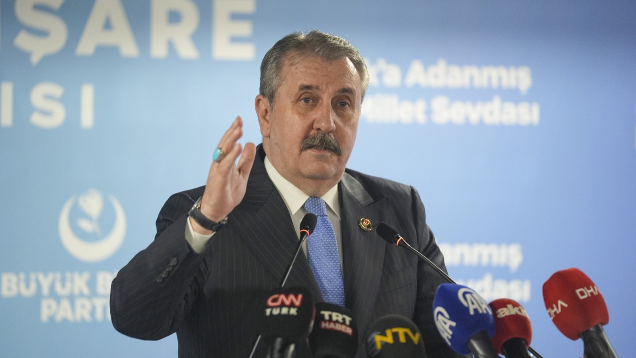 Küçük ortaktan dikkat çeken sözler: Millet önce kamuya bakar