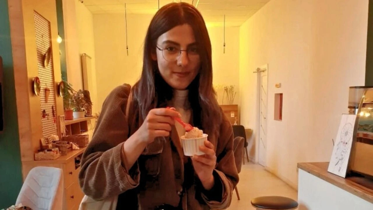 CHP'den Esila Ayık başvurusu