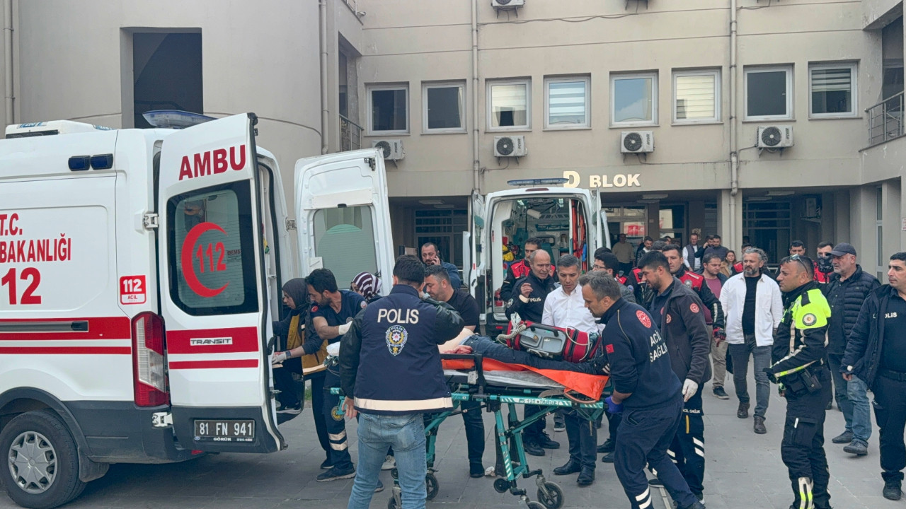 İl Sağlık Müdürlüğü avukatı odasında vurulmuş halde bulundu