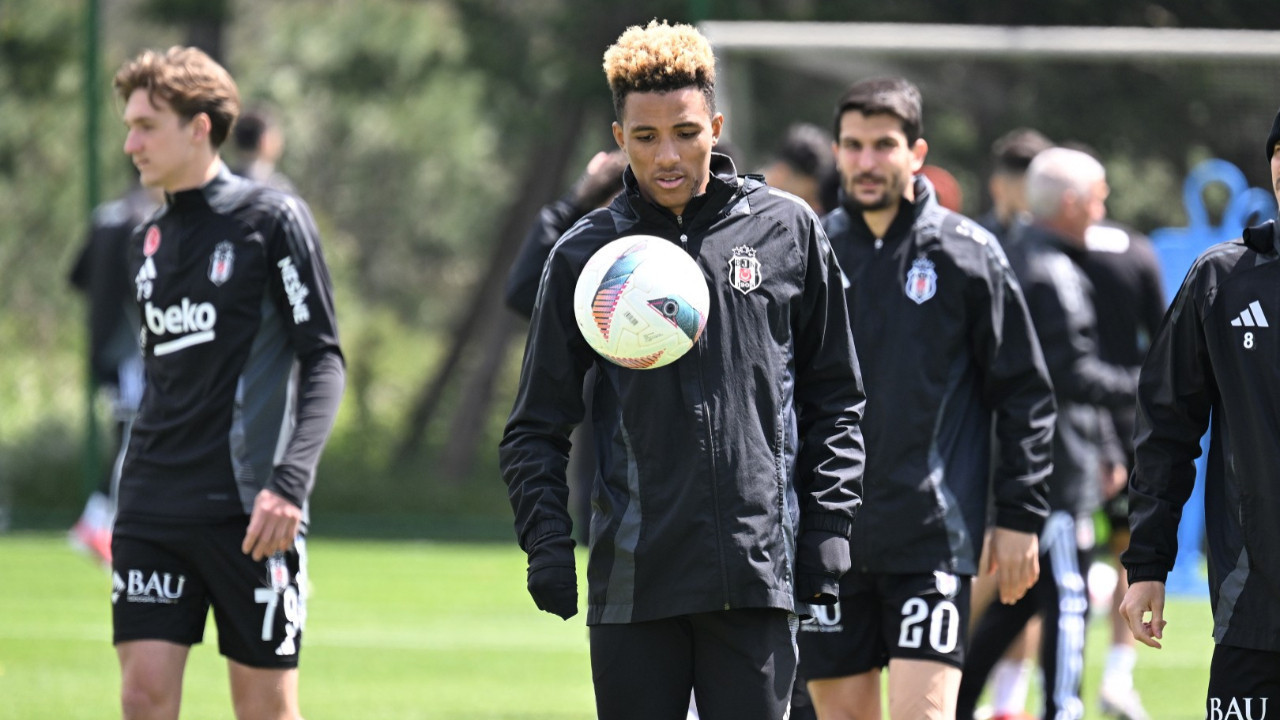 Beşiktaş, Fenerbahçe’ye karşı 20 yıl sonra duble peşinde