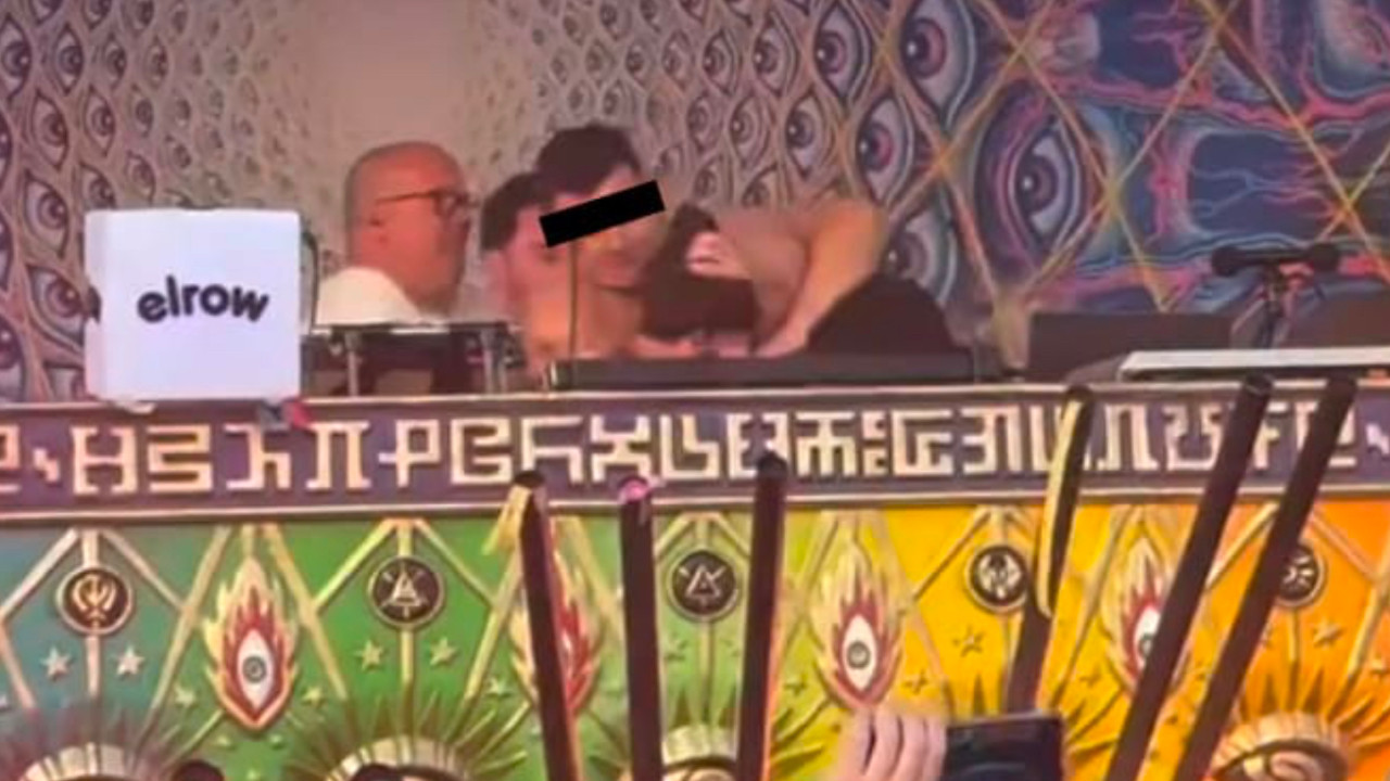 DJ sahnede saldırıya uğradı: Bir anda üzerine çullandı