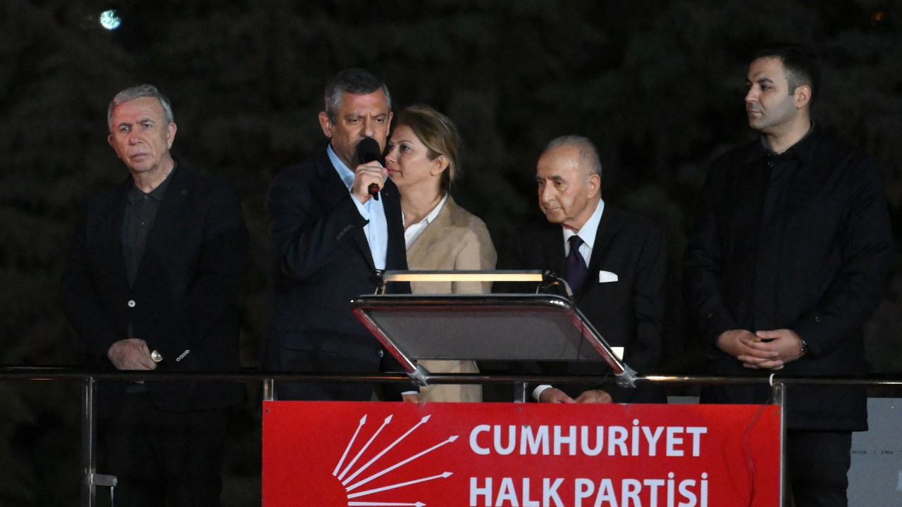 Özgür Özel: Herkes aklını başına alsın