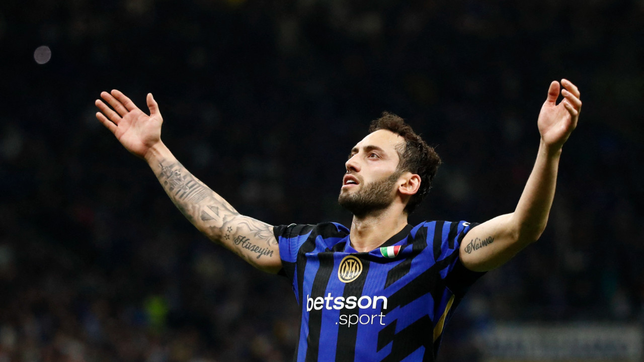 Hakan Çalhanoğlu, Şampiyonlar Ligi tarihine geçti