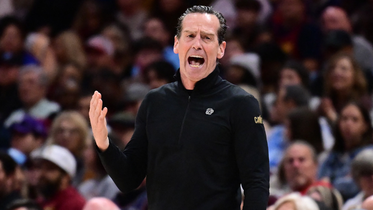 NBA'de sezonun hocası Kenny Atkinson oldu