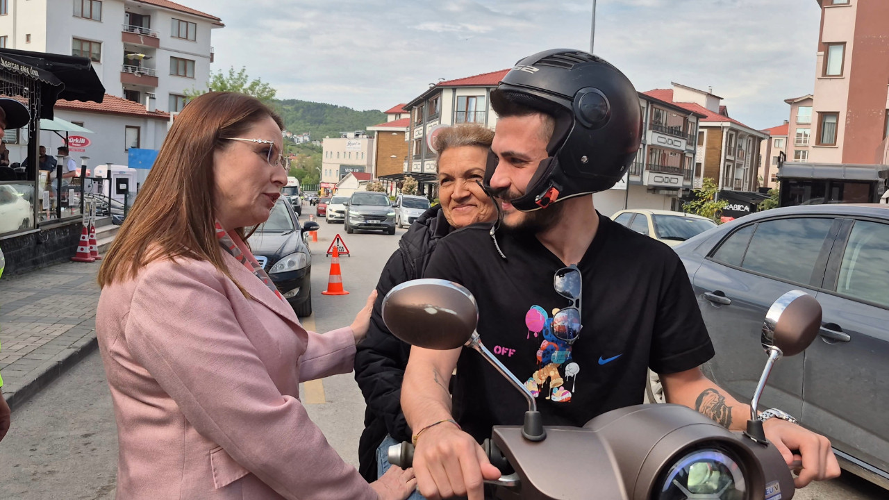 Valiye yakalandılar