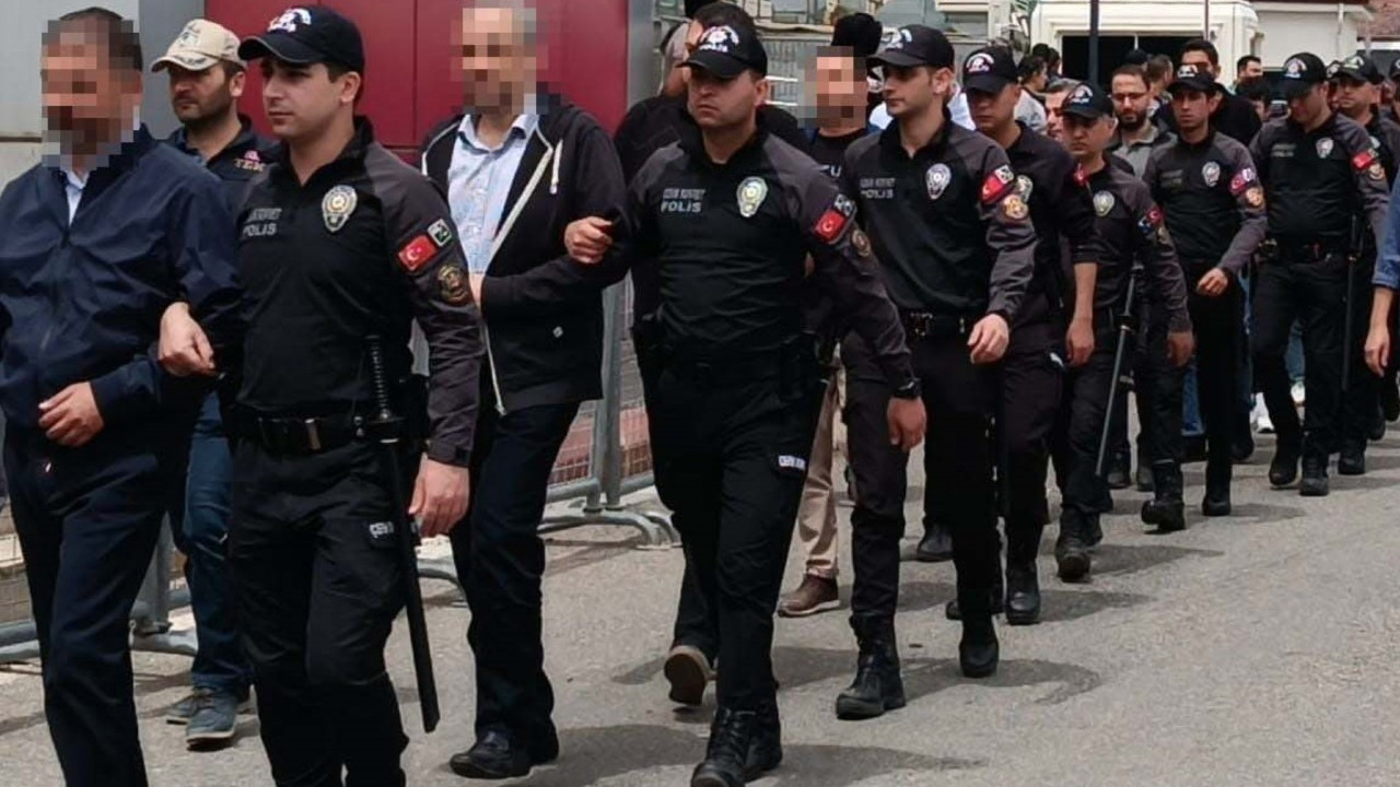 225 FETÖ şüphelisi adliyede