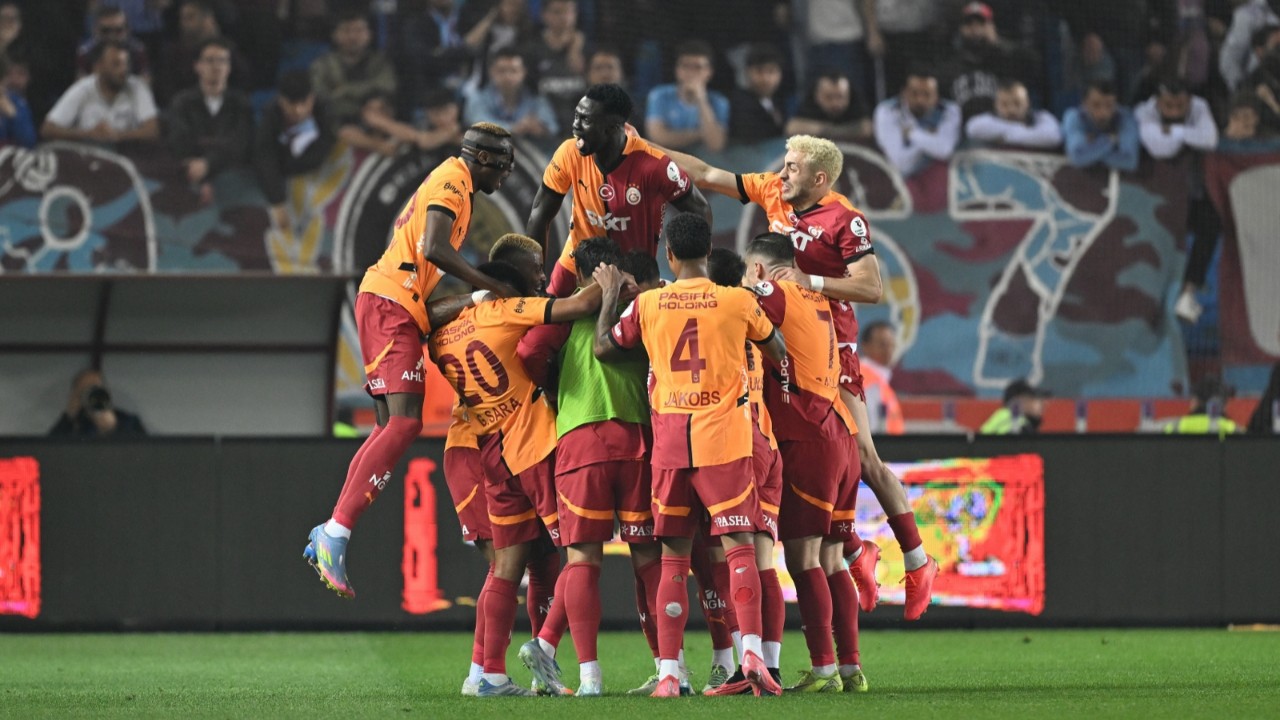 Galatasaray ikinci yarıda açıldı, şampiyonluk meşalesini yaktı