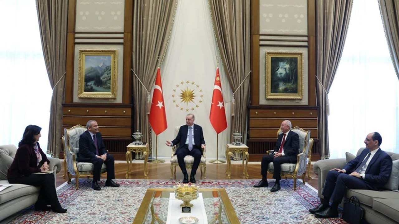 Sırı Süreyya Önder'in anısına