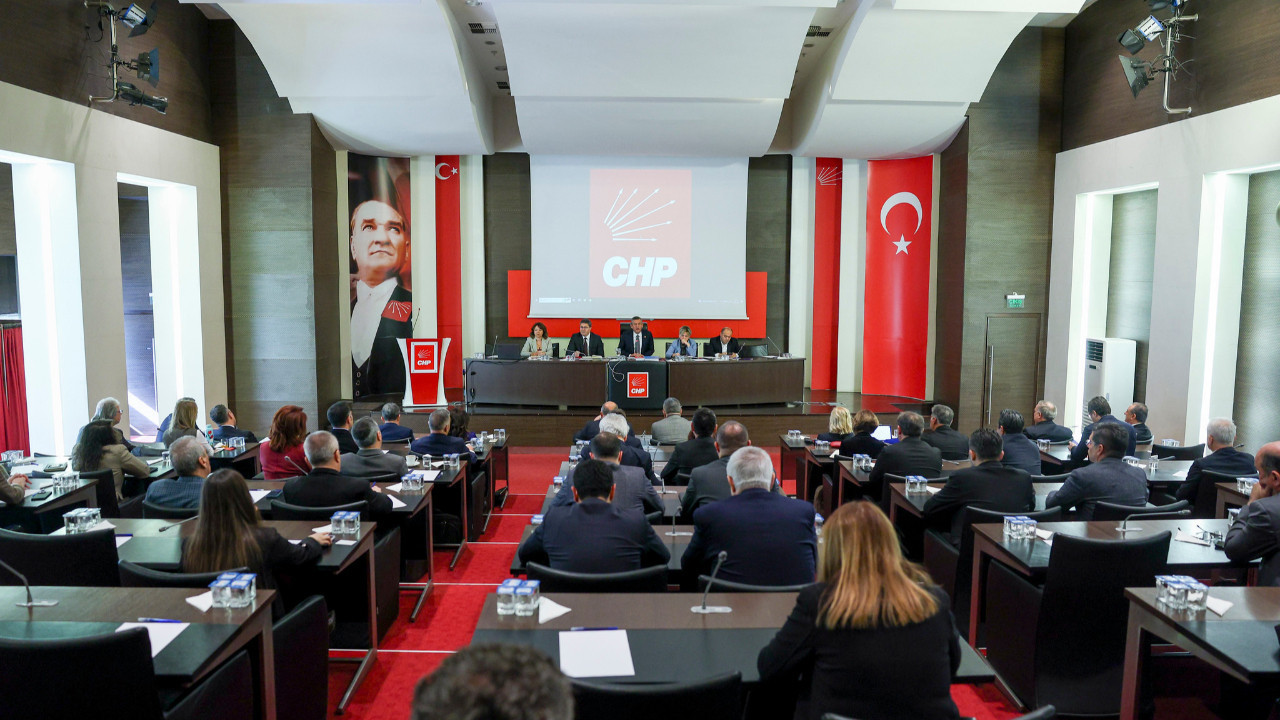 CHP: Silah bırakmaya evet, Lozan ve Anayasa tartışmasına hayır