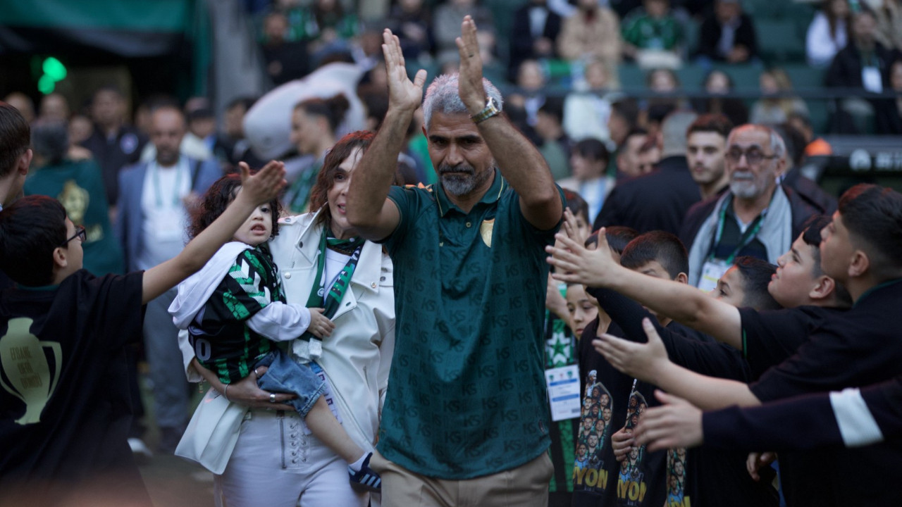 Takımı şampiyon yaptı, görevi bıraktı