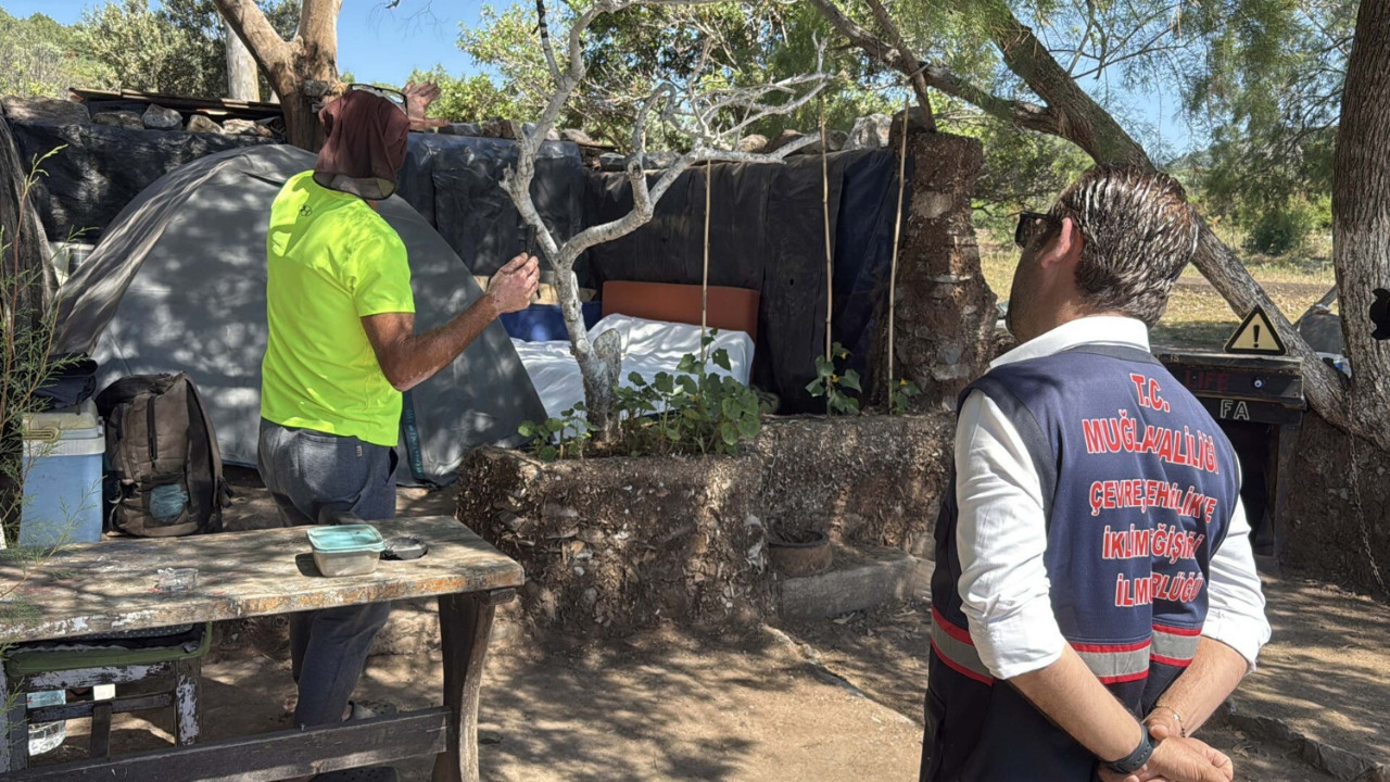 Sit alanındaki kaçak yapıya kamp kılıfı