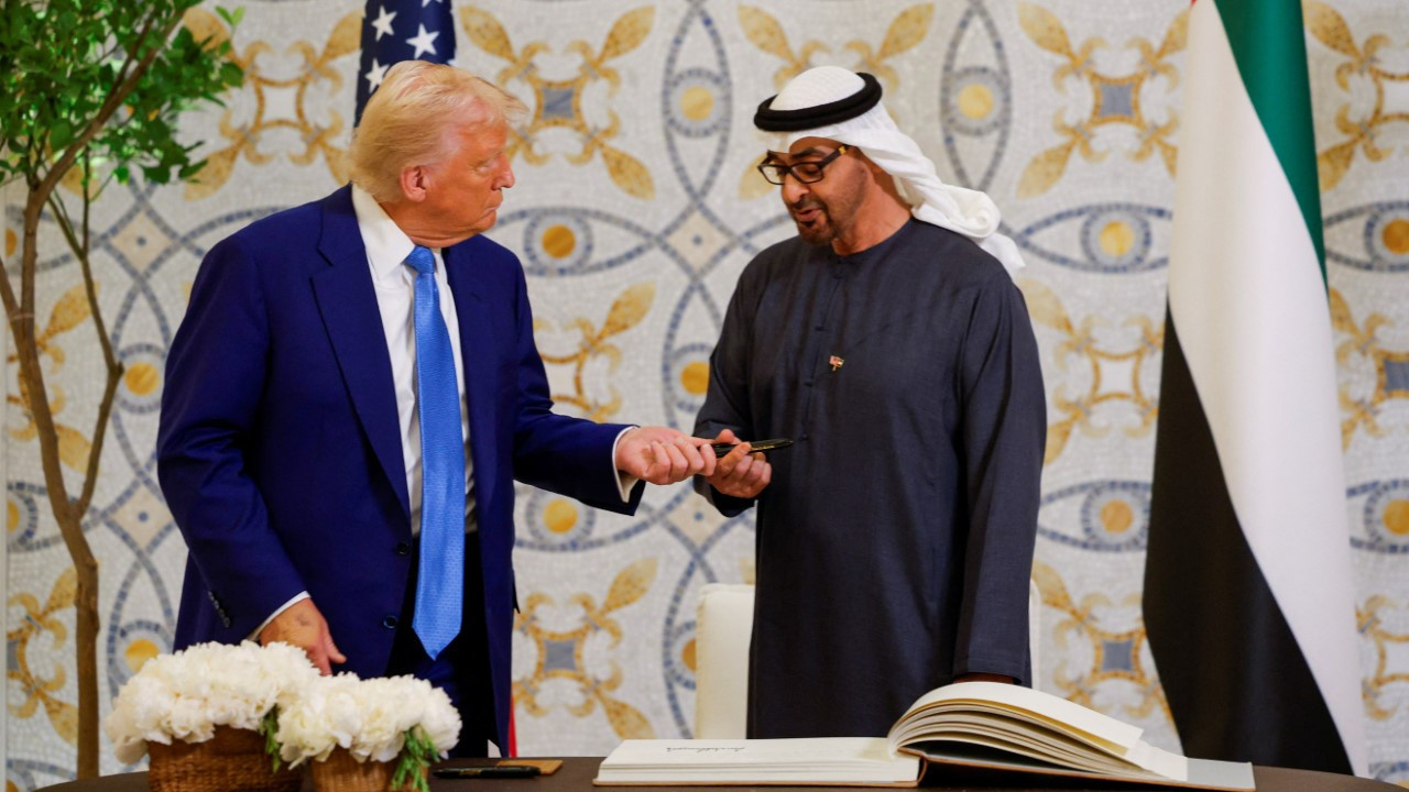 Trump, BAE'den de mutlu dönüyor: 1,4 trilyon dolarlık yatırım sözü