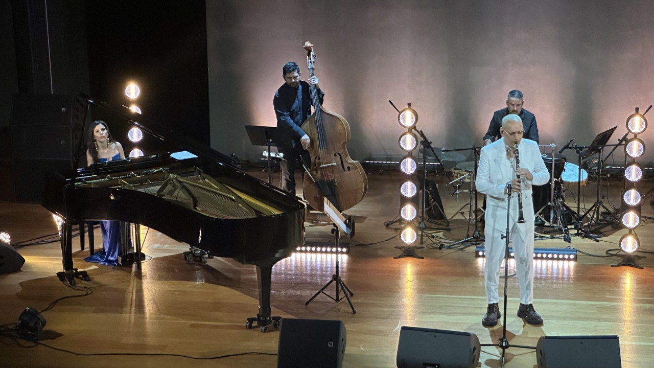 Türk ve Yunan sanatçılardan Yunanistan'ın başkenti Atina'da ortak konser