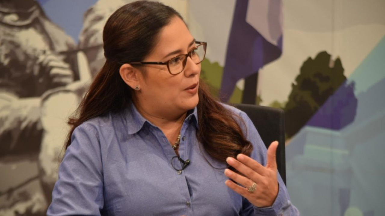 Yolsuzlukla mücadele eden avukatı yolsuzluktan tutukladılar